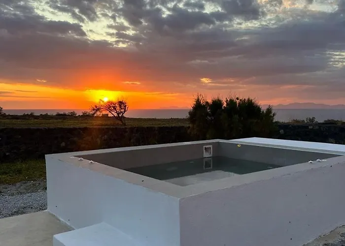 Avra With Sunset View & Hot Tub In *