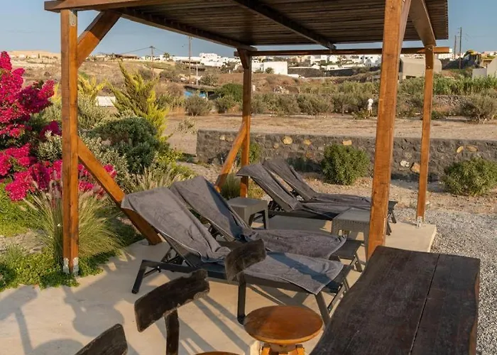 Avra With Sunset View & Hot Tub In Ия