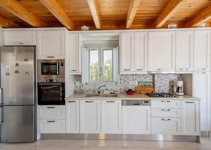 Avra With Sunset View & Hot Tub In * Ия