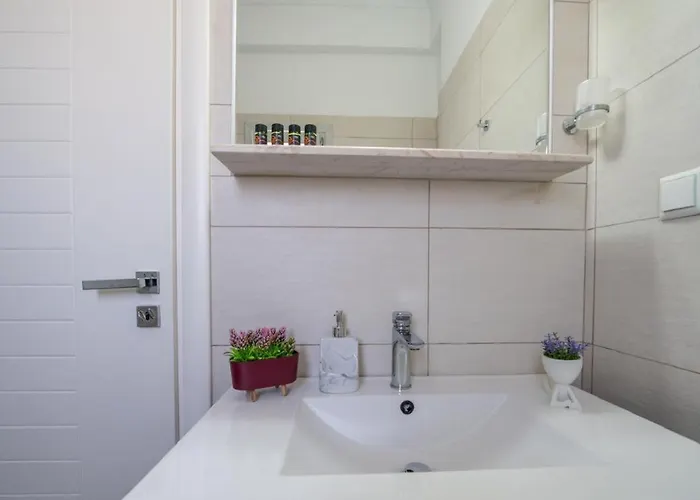 Avra With Sunset View & Hot Tub In