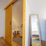 Apartman Avra With Sunset View & Hot Tub In