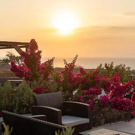 Апартаменты Avra With Sunset View & Hot Tub In