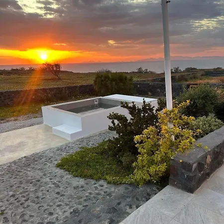 Apartmán Avra With Sunset View & Hot Tub In Oia