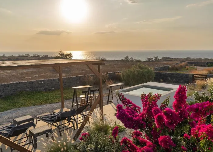 Appartement Avra With Sunset View & Hot Tub In